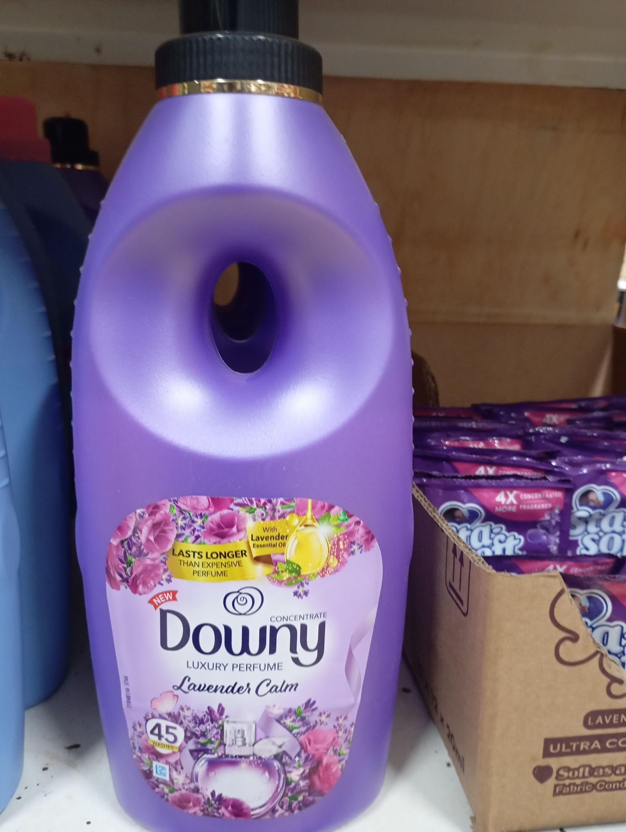 DOWNY FABRIC FRESHENER 900ML_1