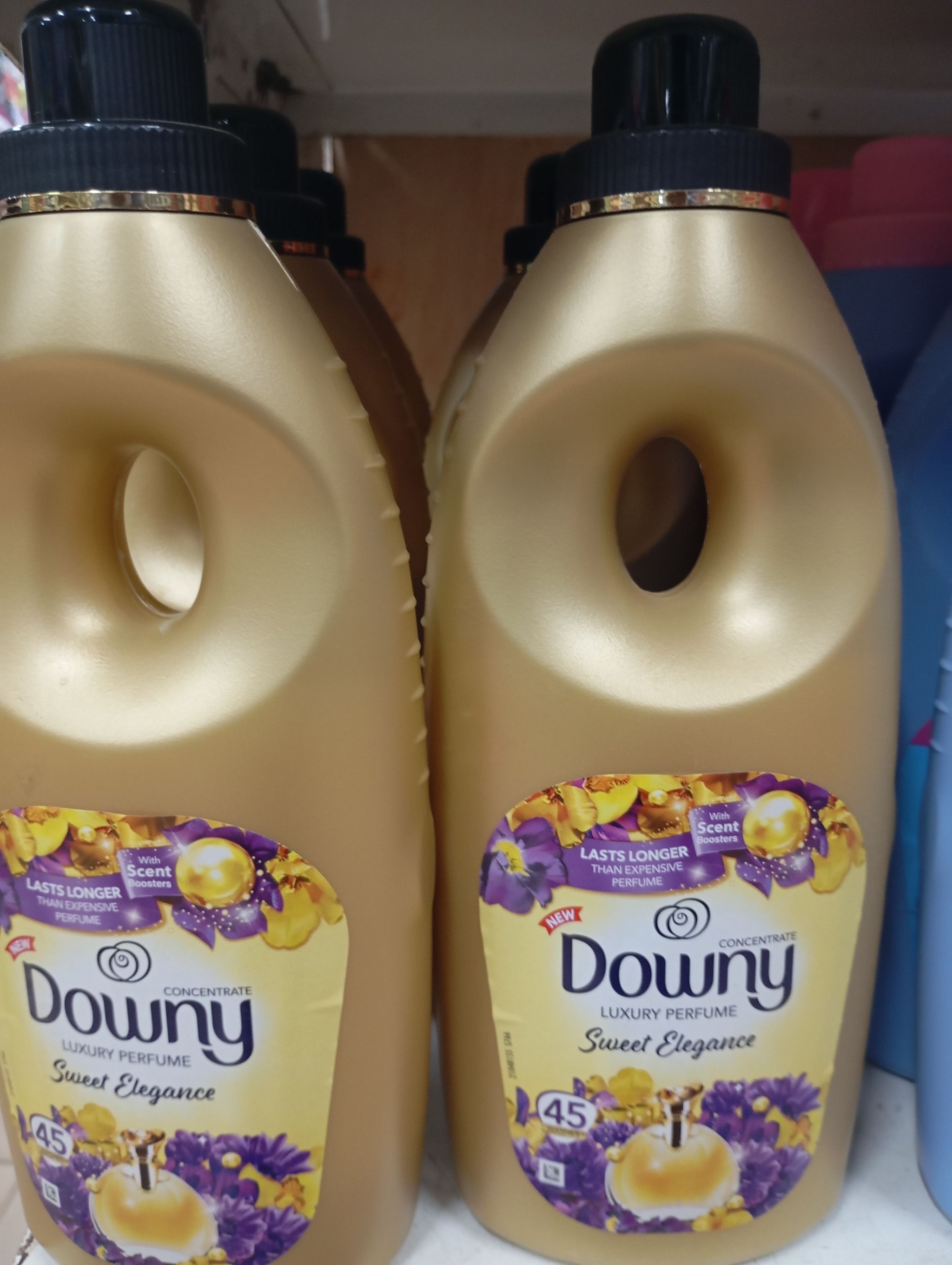DOWNY FABRIC FRESHENER 900ML_0