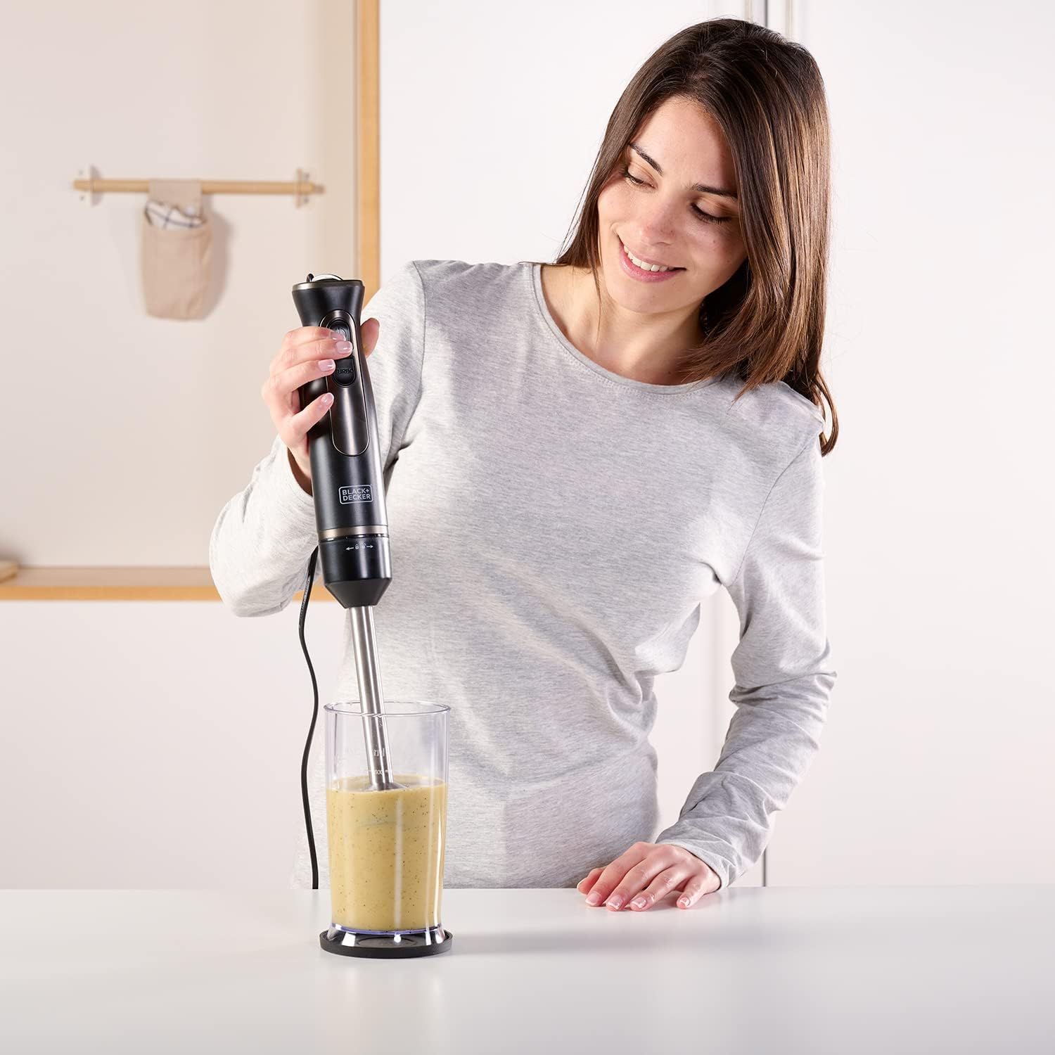 HAND BLENDER- BLACK & DECKER- BXHB800E_2
