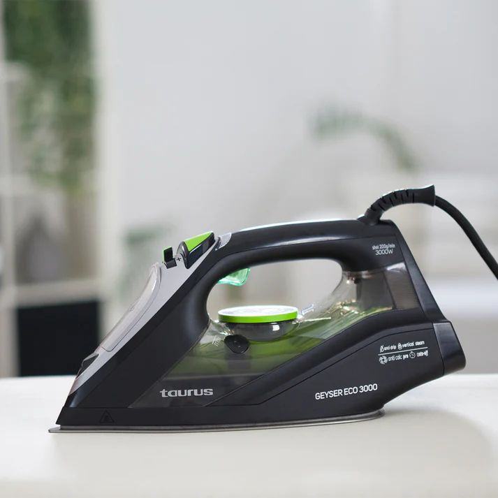 STEAM IRON- TAURUS- GEYSER ECO 3000_1
