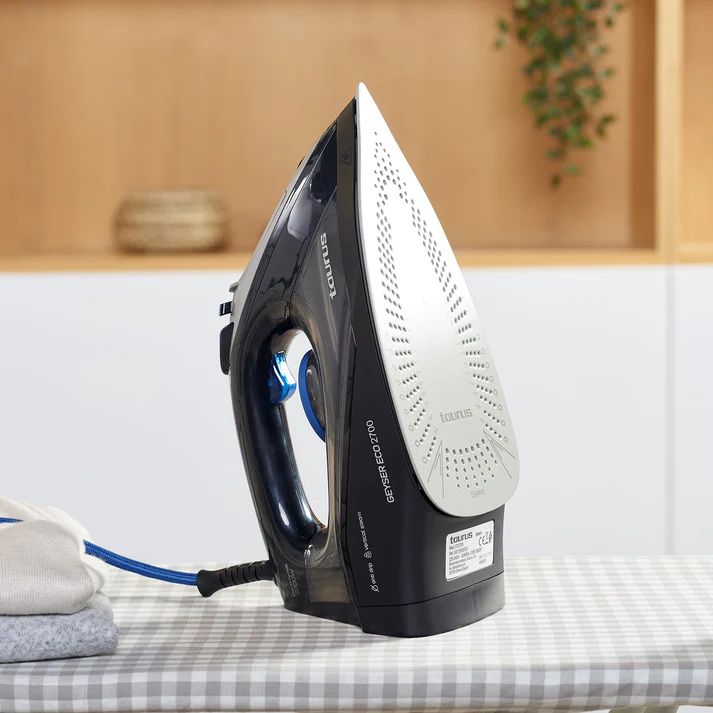 STEAM IRON -Taurus- GEYSER ECO 2700 (STI)_1