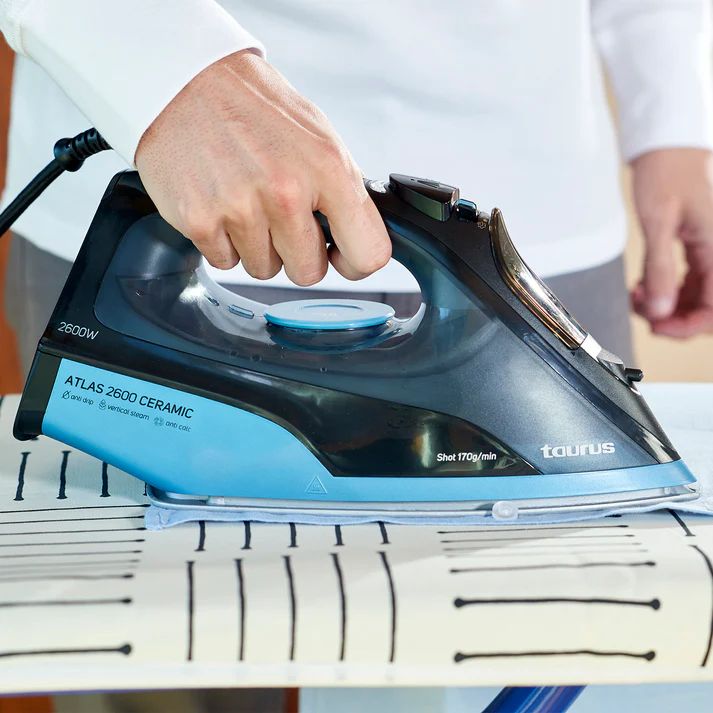 STEAM IRON- TAURUS - ATLAS 2600_1