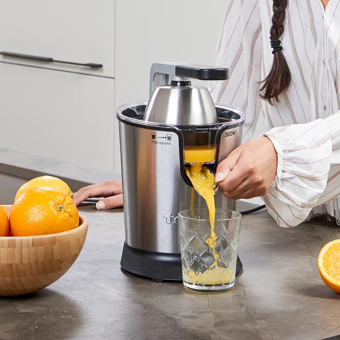 Easy Press CITRUS JUICER -TAURUS (SQ)_1