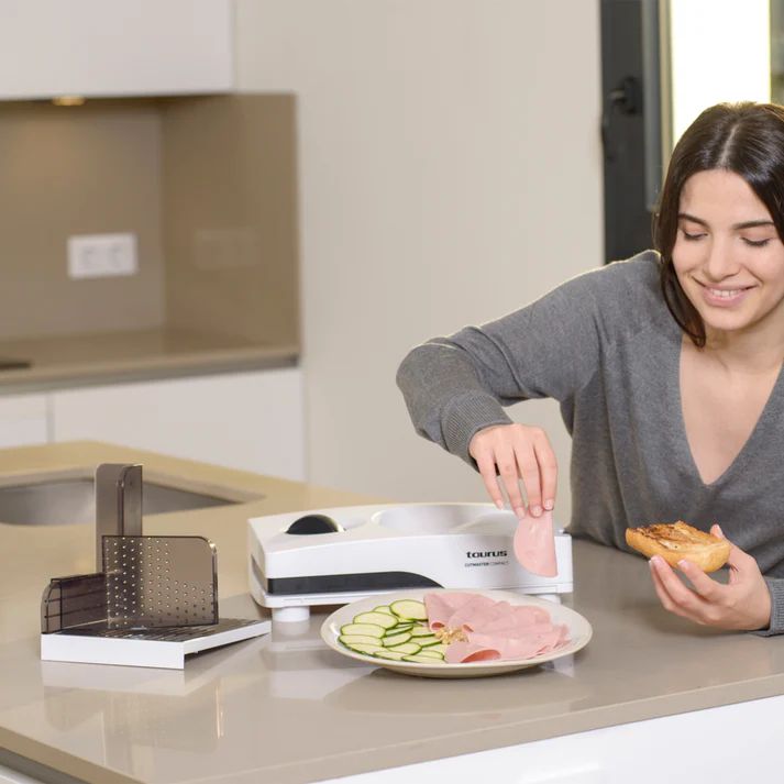 MEAT SLICER -TAURUS- CUTMASTER COMPAC_5