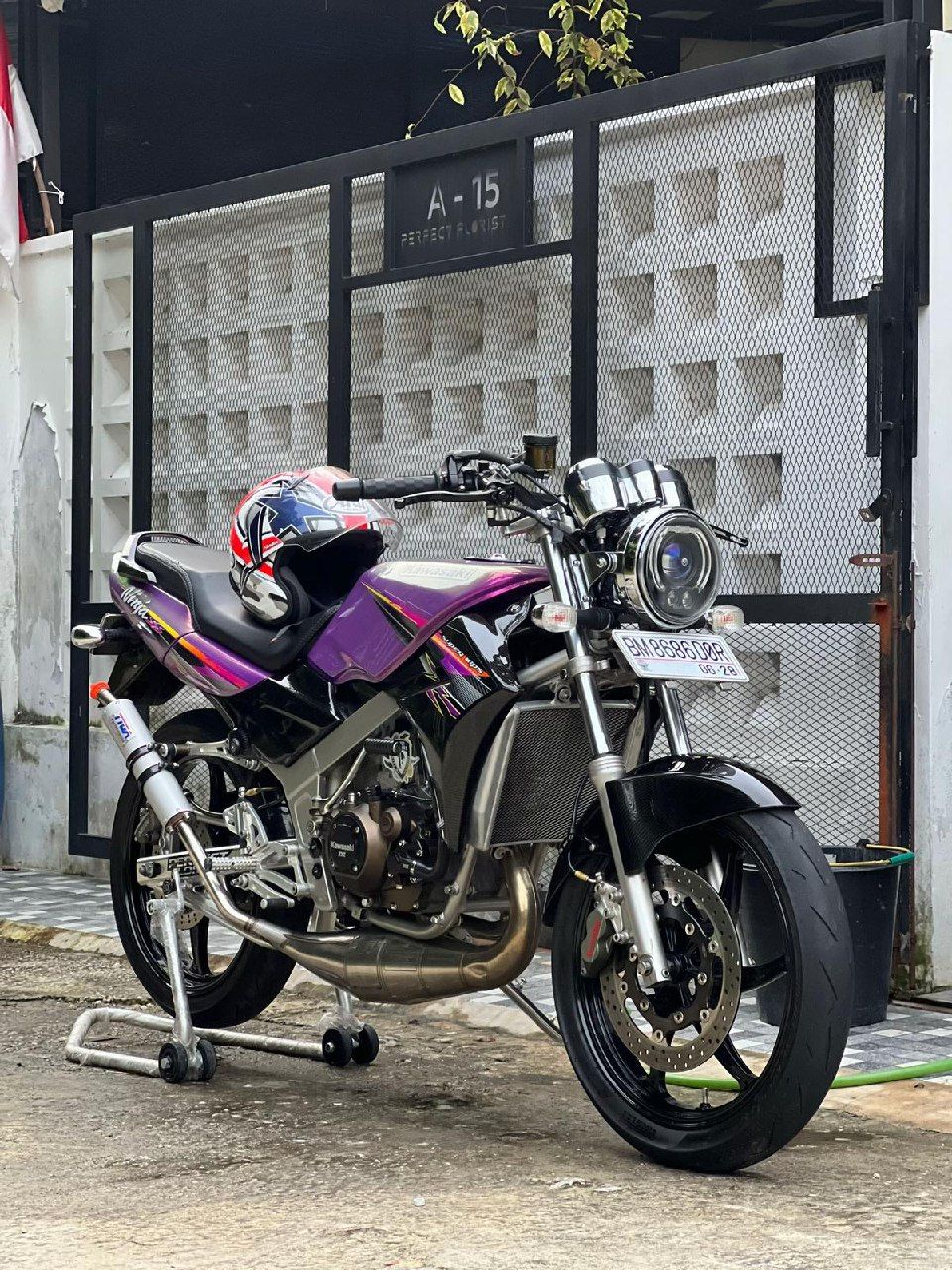 KN 150 R Modifikasi Purple_5
