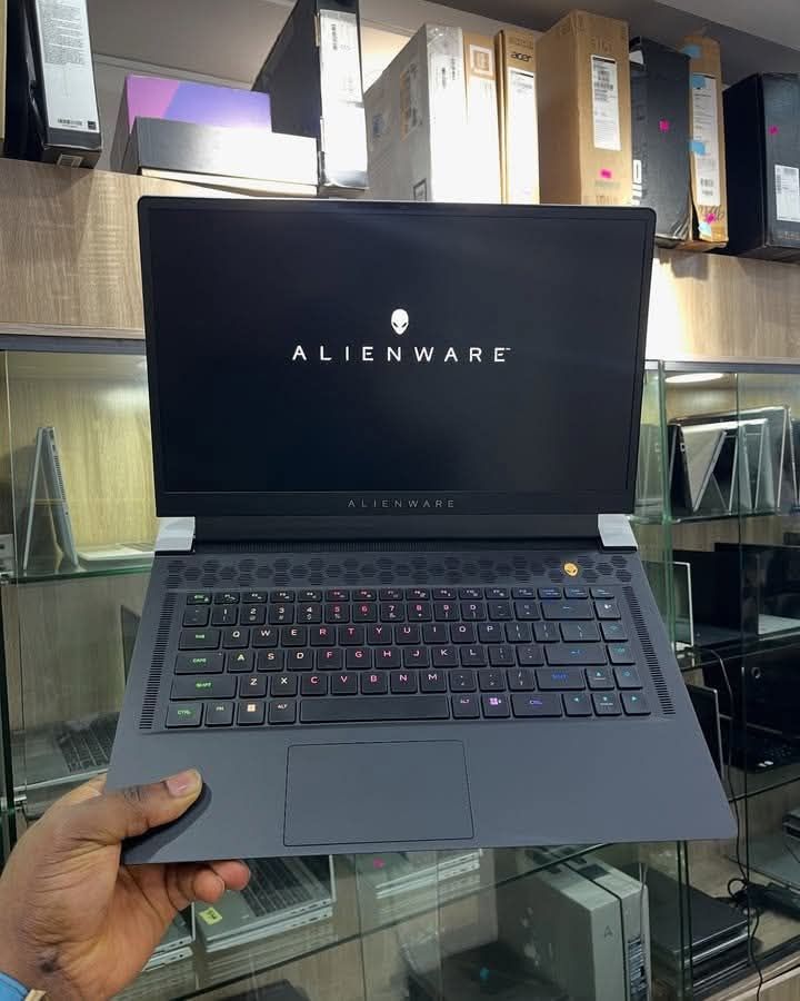 Alienware👽 x15 R2 Gaming ordinateur (Copy)_0
