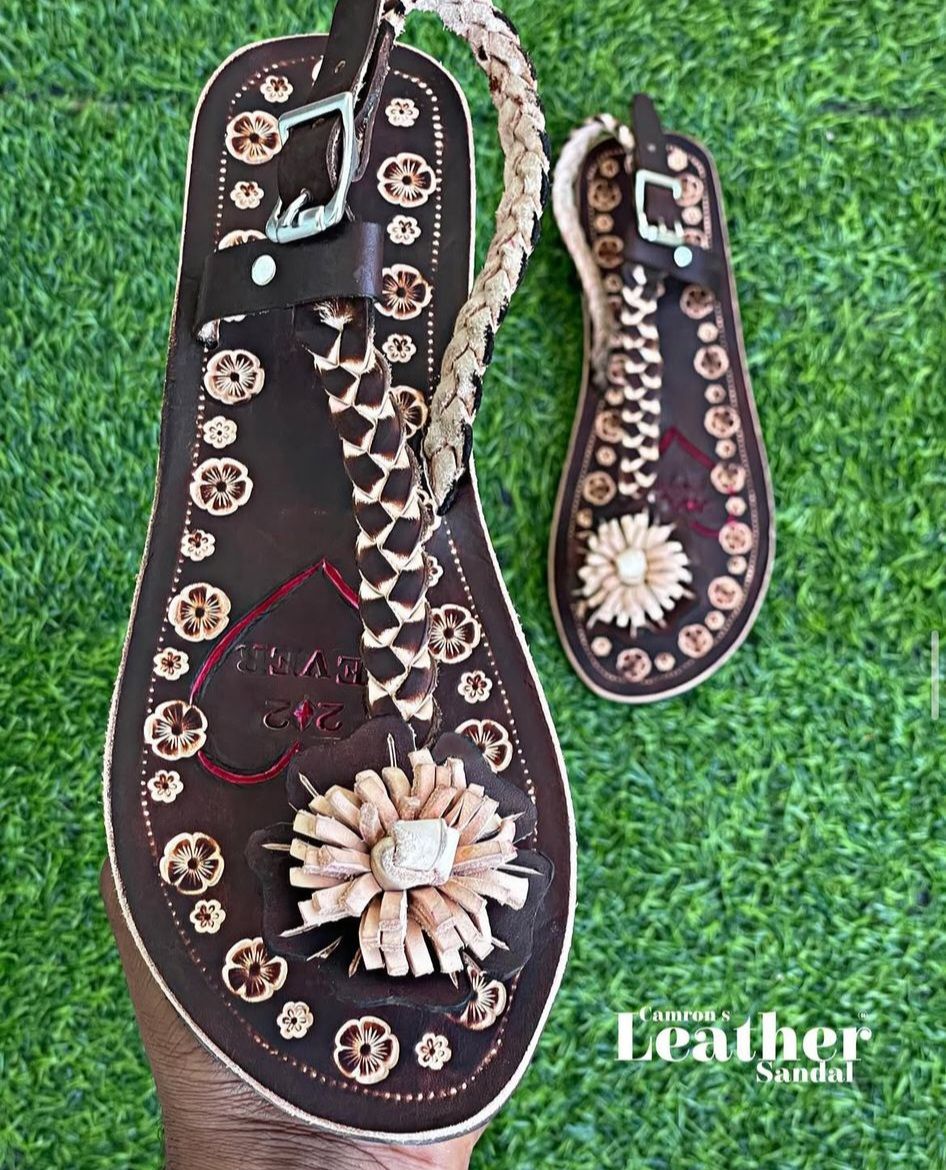 Island Ember – Driftwood Bloom_0