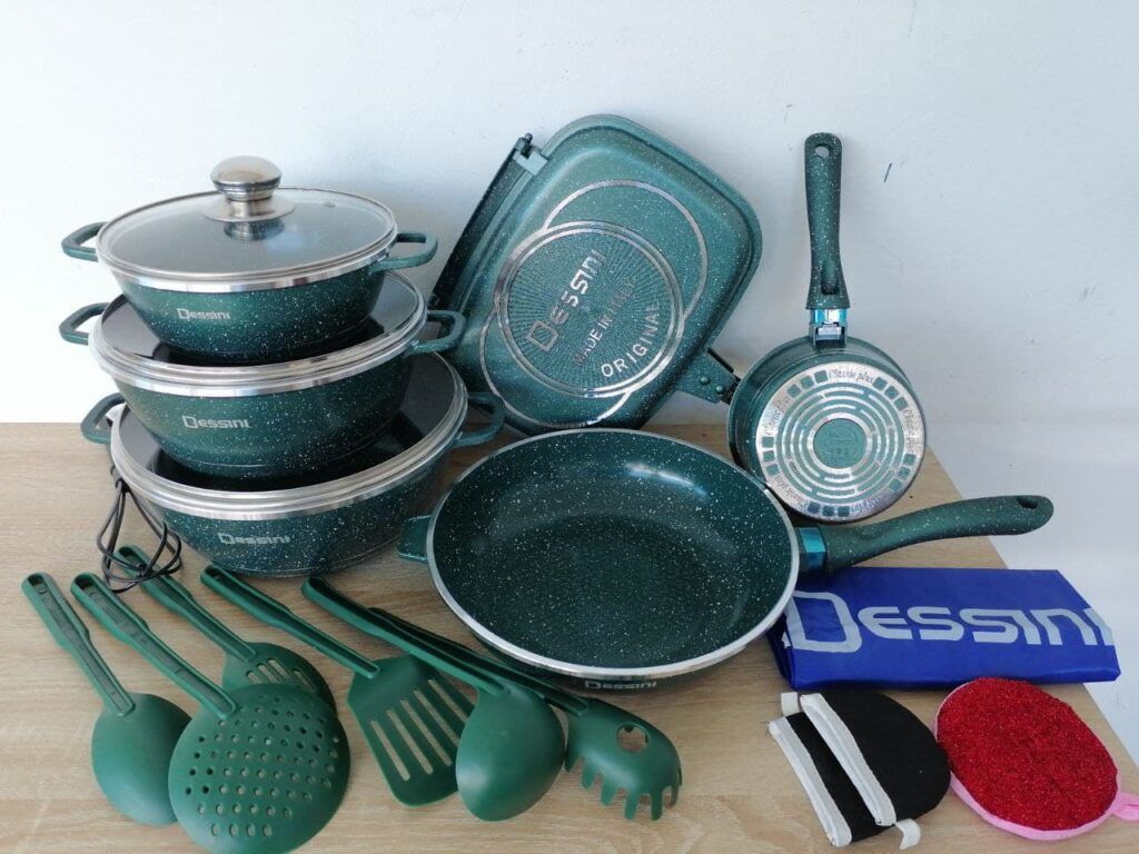 23 DESSINI ITALLY COOKWARE_8