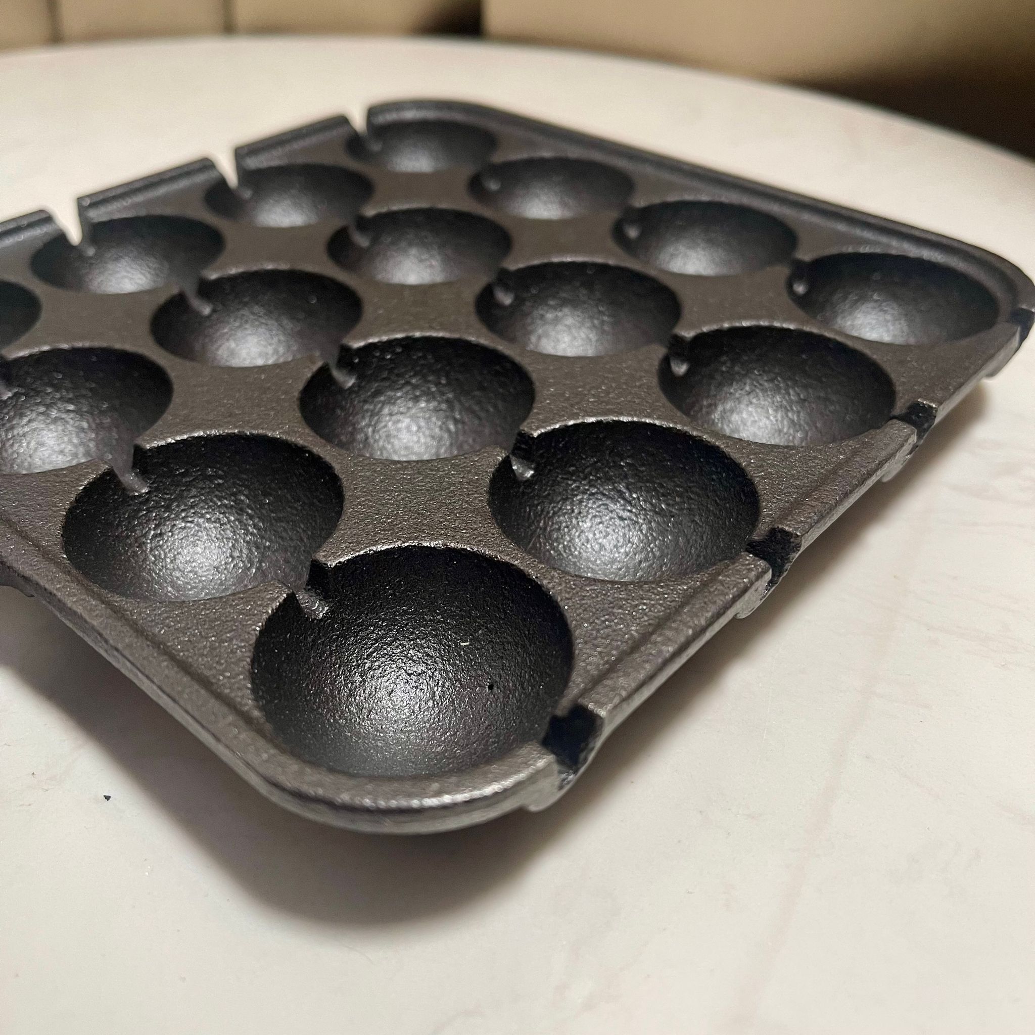 16-Hole Cast Iron Takoyaki Maker (K531)_5