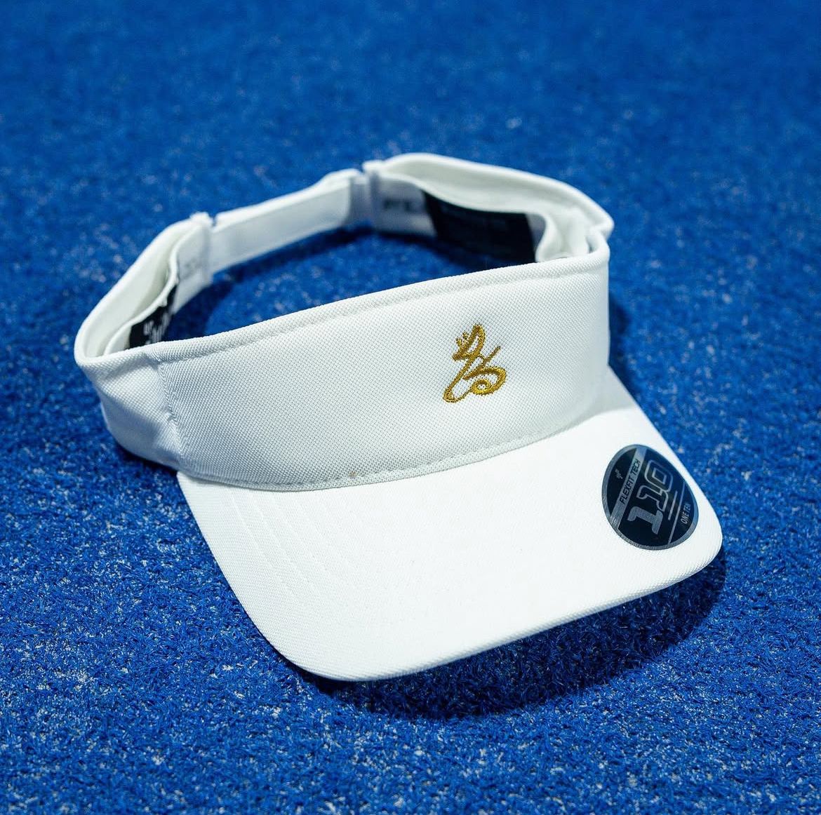 كُمّة Flexfit ℗ Visor (WHITE/GOLD)_0