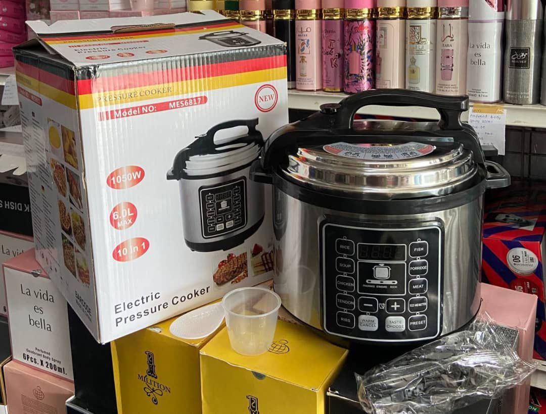 PRESSURE COOKER 6L _0