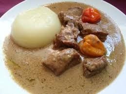 Igname pilée et sauce Arachide _0