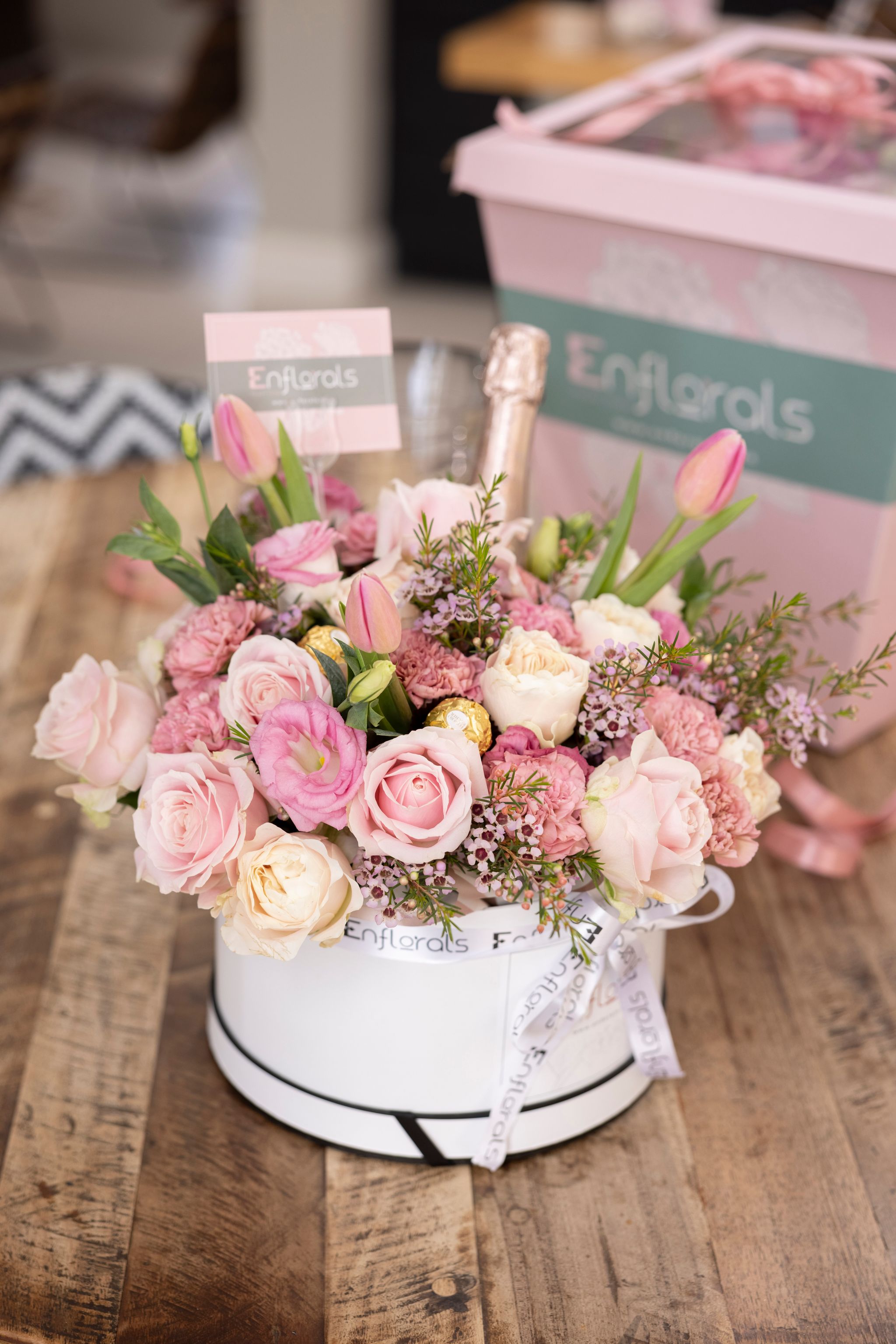 Rosé & Bloom Indulgence_0