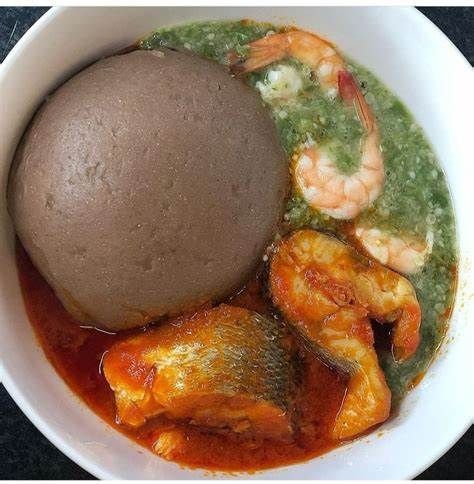 Sauce tomate au poisson frais (carpe et djan) avec pâte noire _0