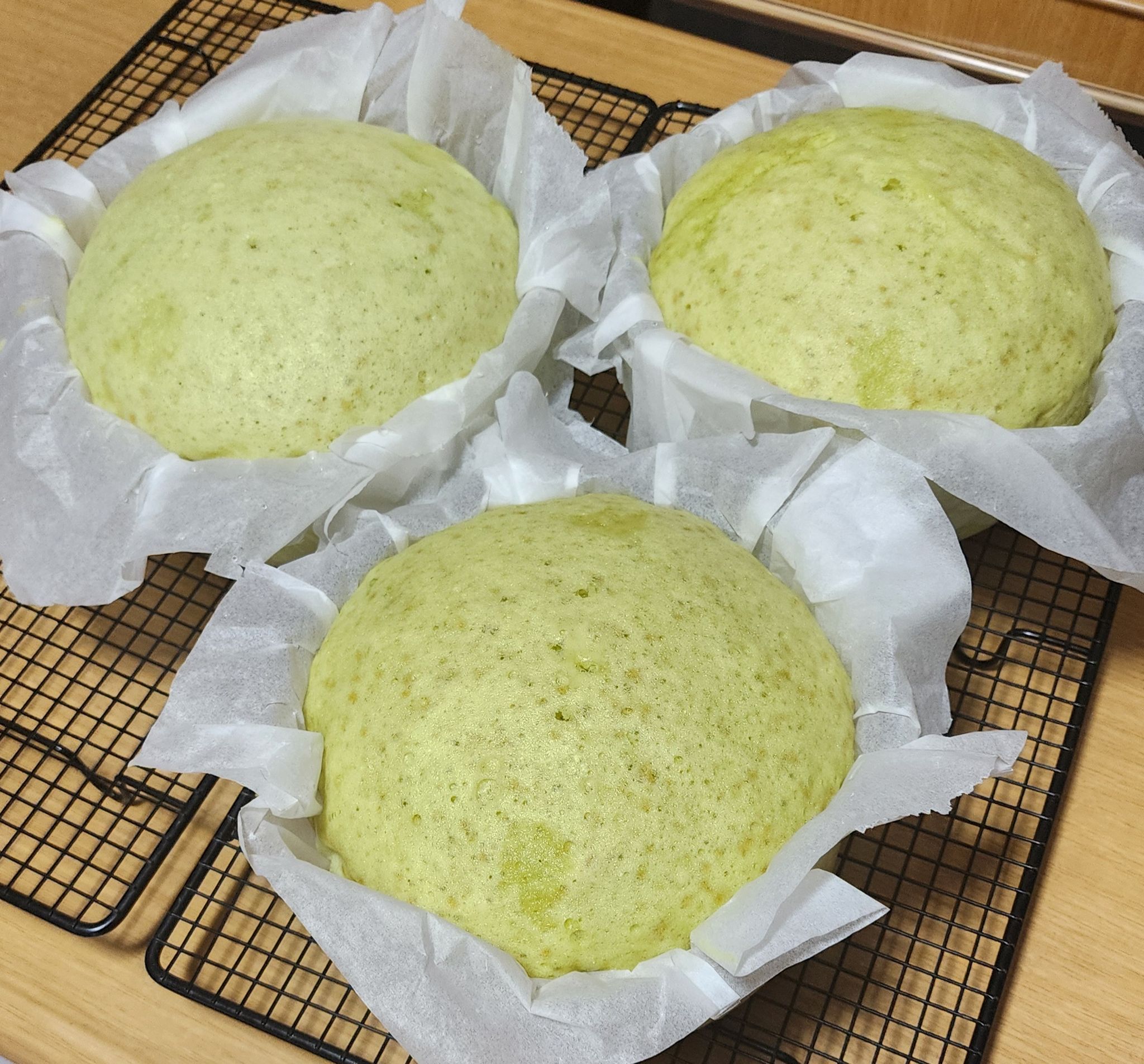 Pandan steamed egg cake! 7 inch_0