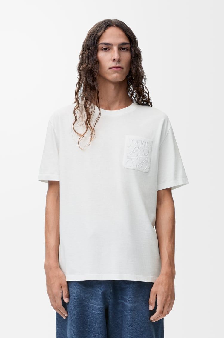 T shirt Loewe pocket logo - unisex_4