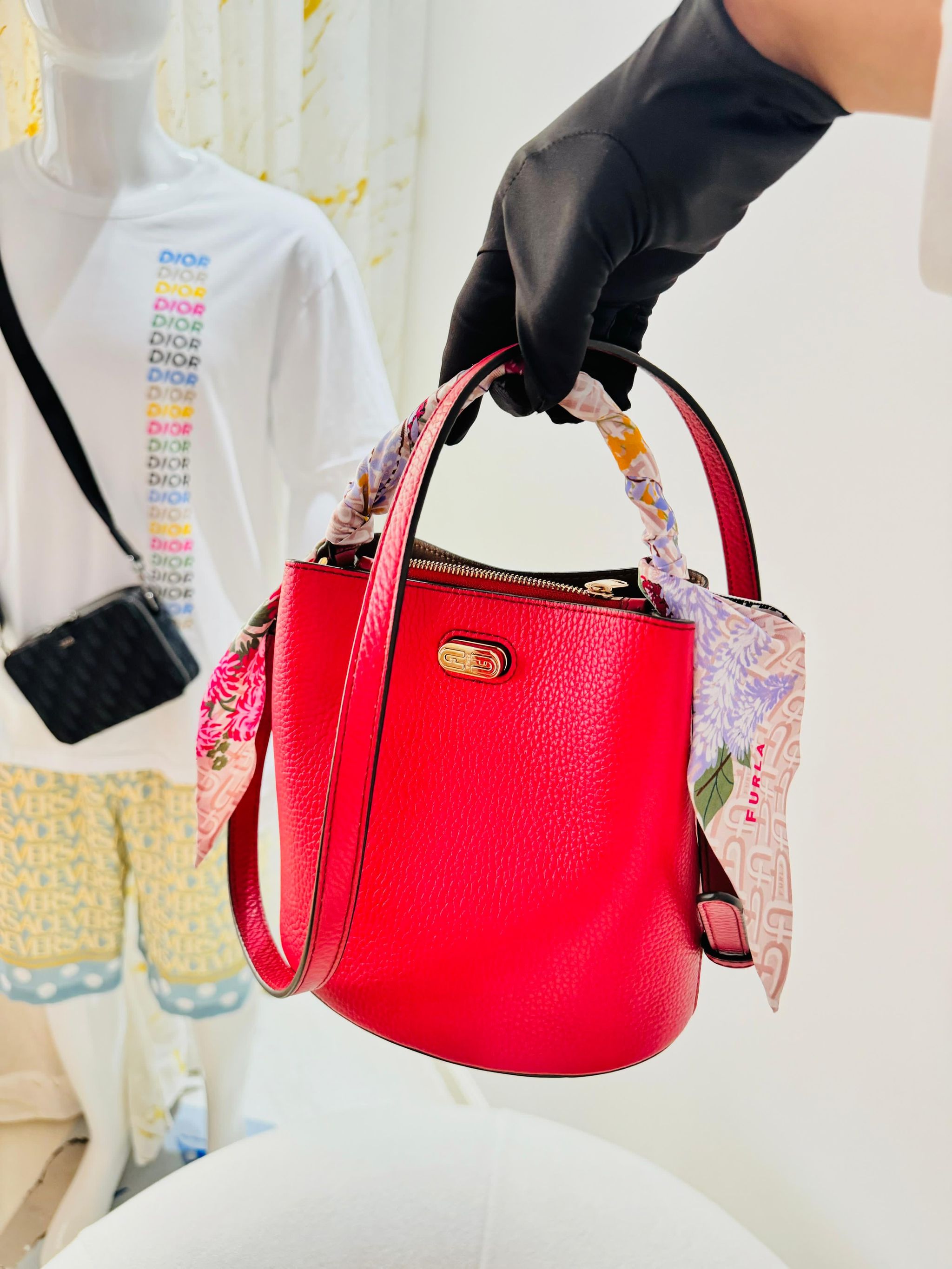 Bolsa hobo furla reversível _1