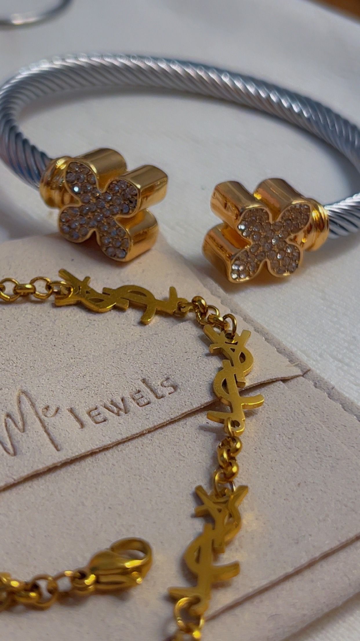 Clover Diamond Cable Twist Bracelet _2