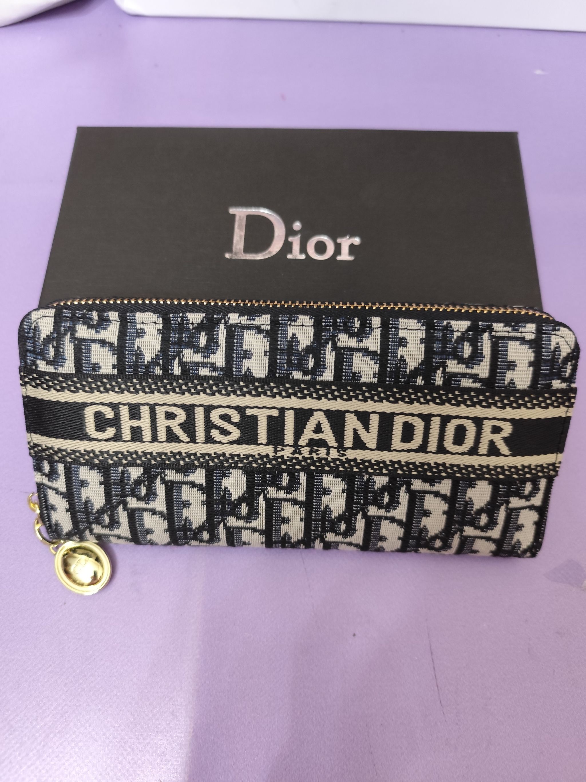 Cartera CD grande, estampado clásico _0