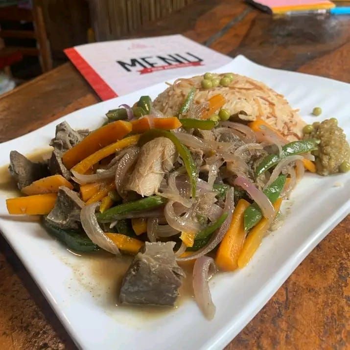 Riz créoles antoinaise avec un sauté de tripes de bœuf au légumes - CAFE ANTOINE_0