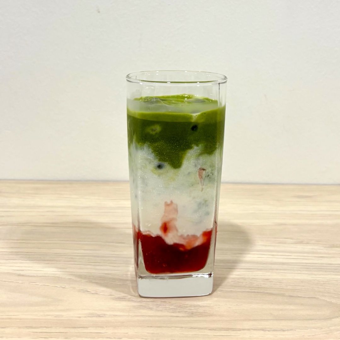 Strawberry Matcha Latte_0