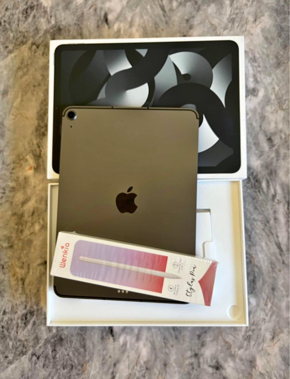 Apple iPad Air 5ᵉ Génération (M1 - Cellular - 128 Go) + Clavier & Stylet _2
