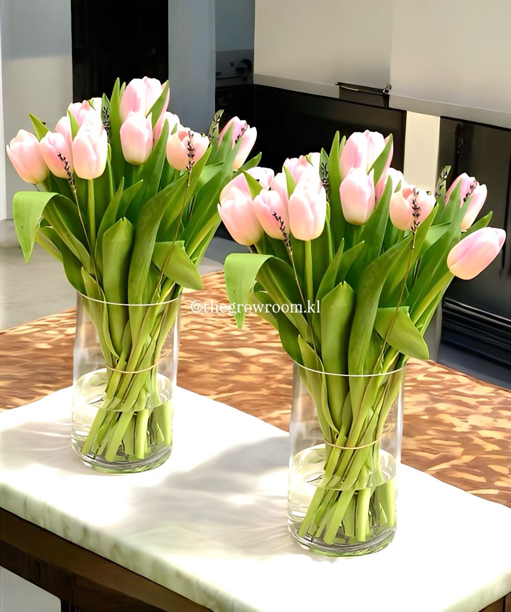 TULIPS VASE ARRANGEMENT _7