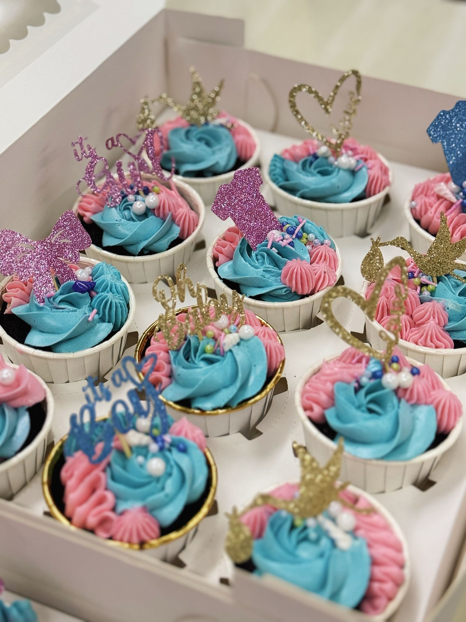 Celebratory Custom Cupcakes_2