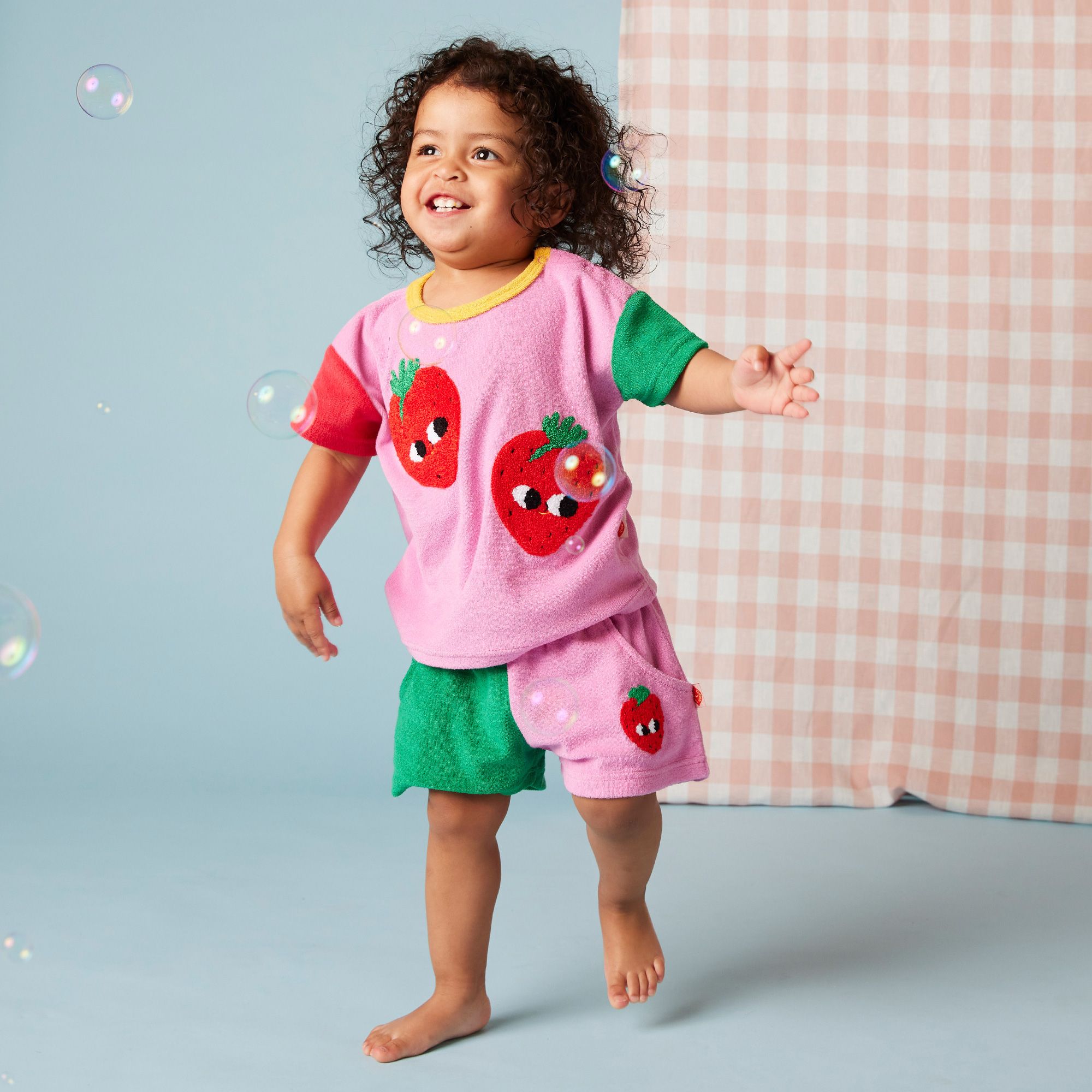 Terry Applique Tshirt (Strawberries)_1