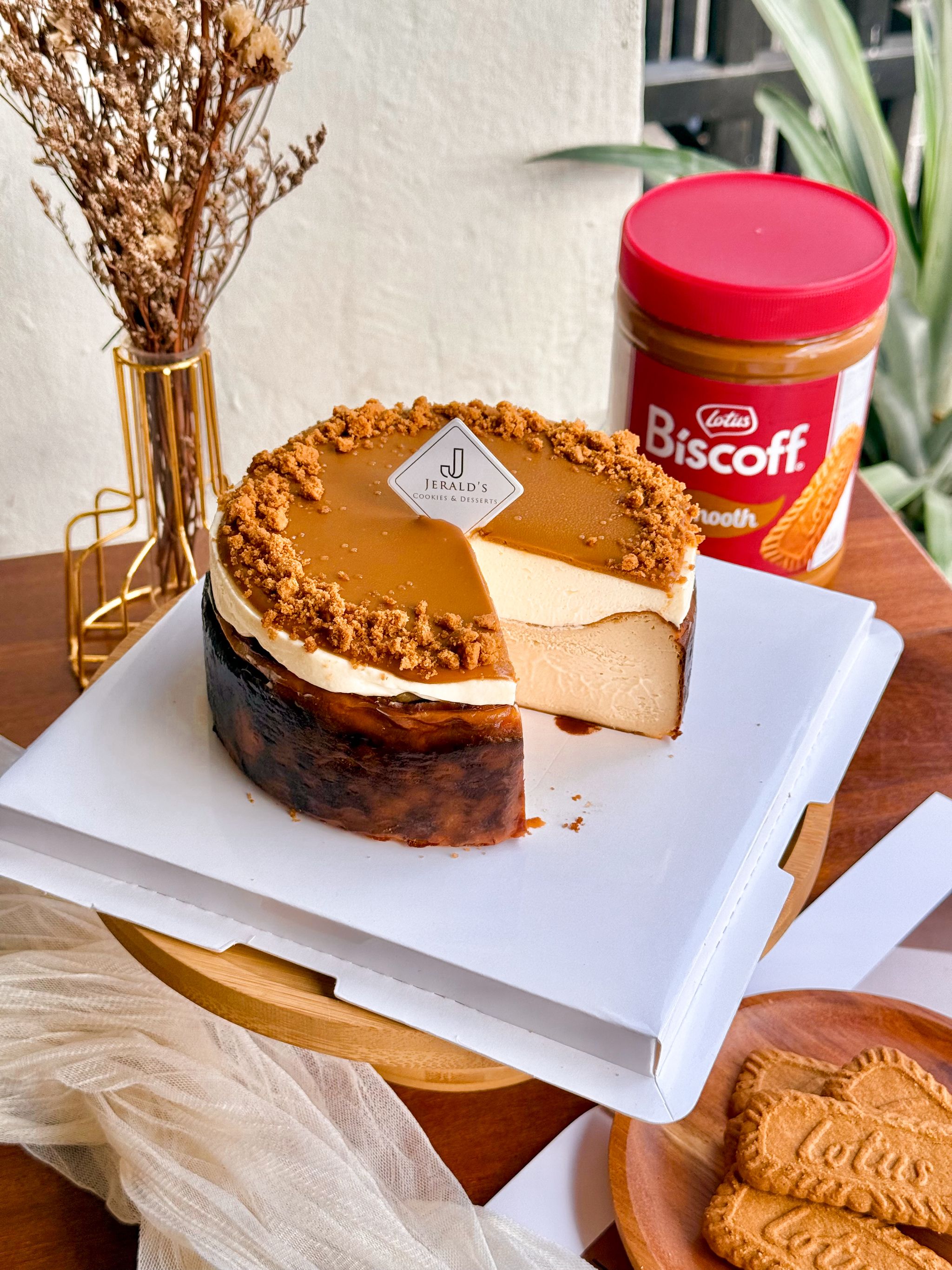 (NEW) Lotus Biscoff Burnt Cheese Cake_0