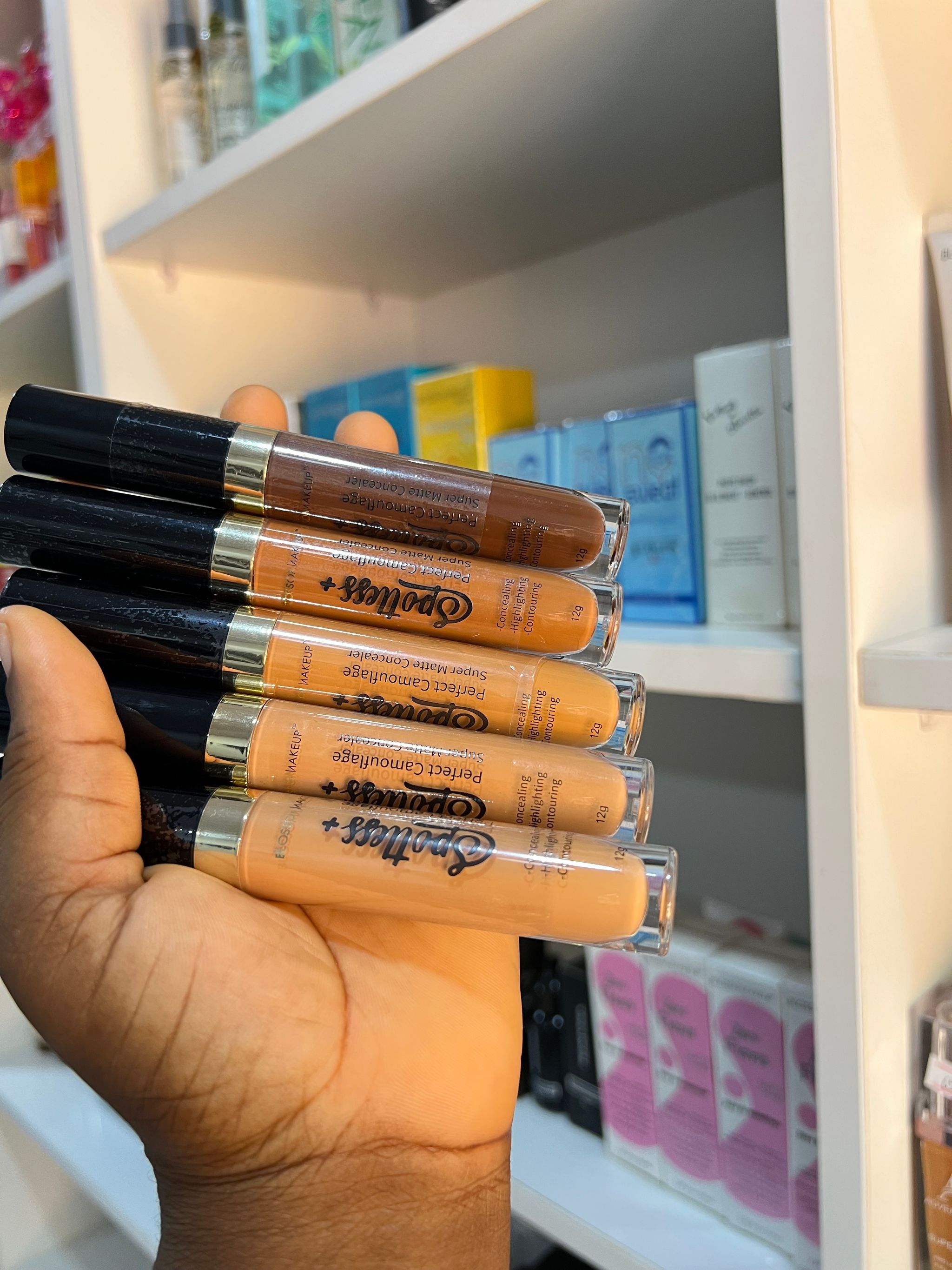 Blossom – Super Matte Concealer_1