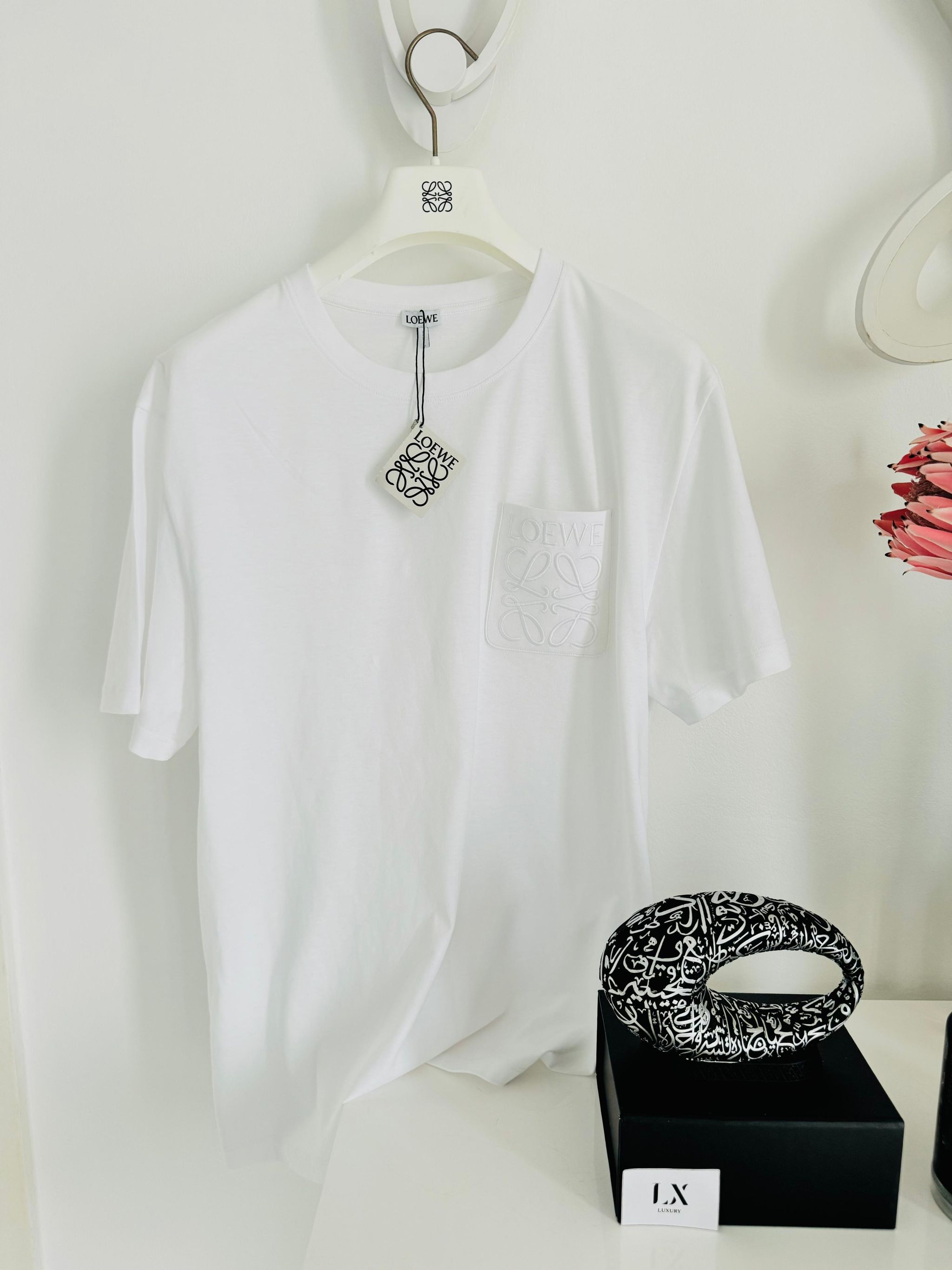T shirt Loewe pocket logo - unisex_0