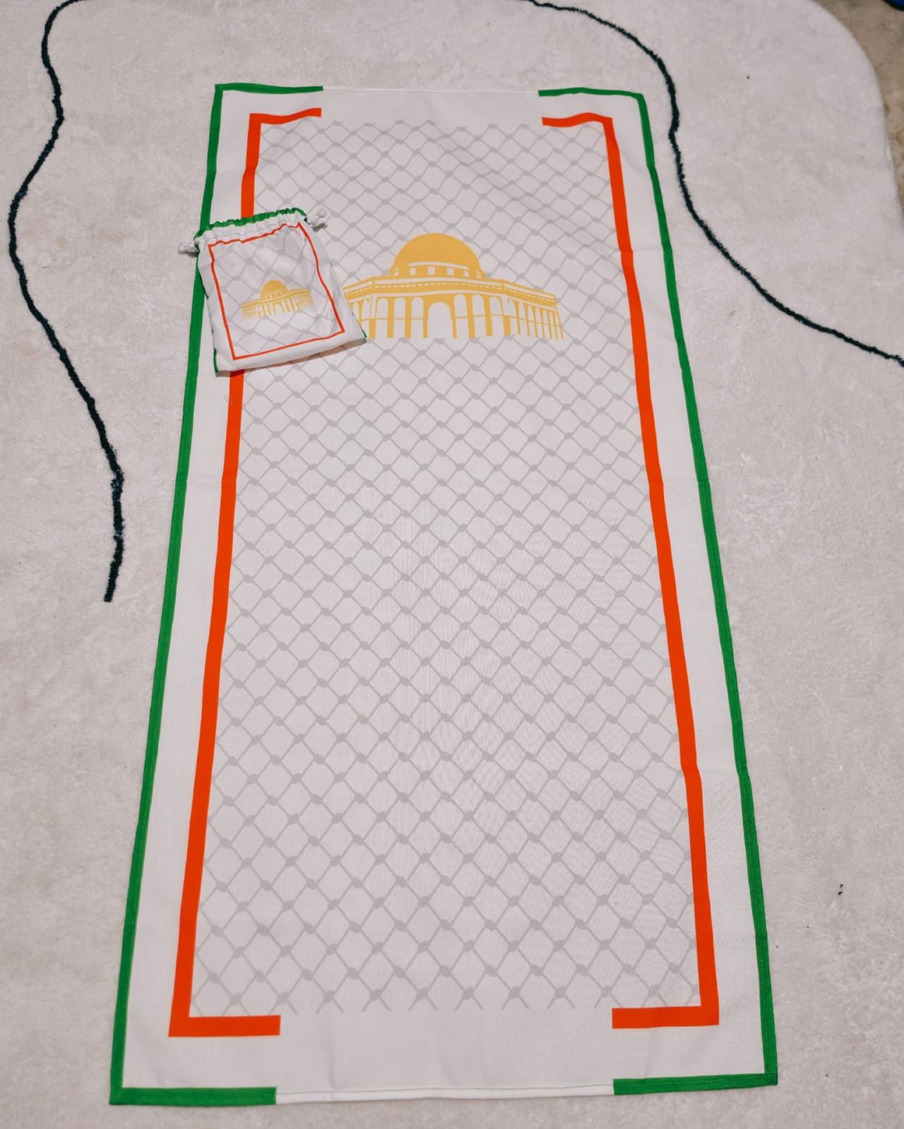 Aqsa Travel Prayer Mat - White Keffiyeh_0