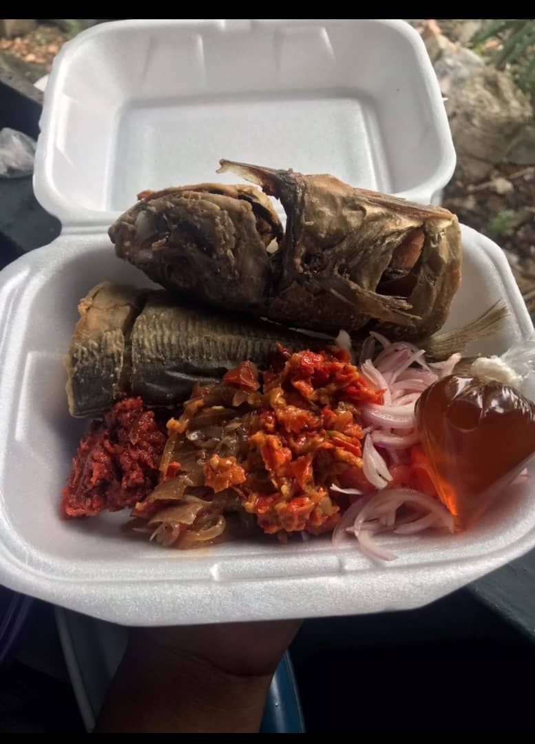 Garba (atiékè+poisson silvi) Flora FOOD _0