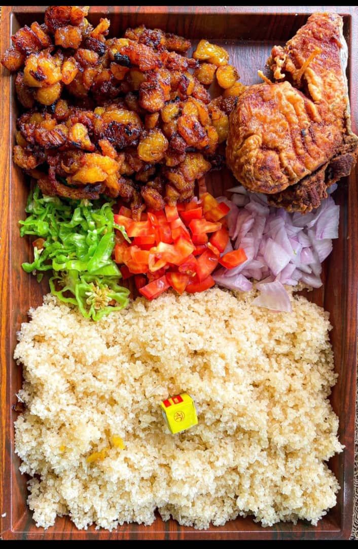 Garba (atiekè alloco et 1 poisson thon) - FLORA FOOD_0