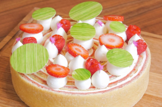 Strawberry Basil & Cream Roulade  _0