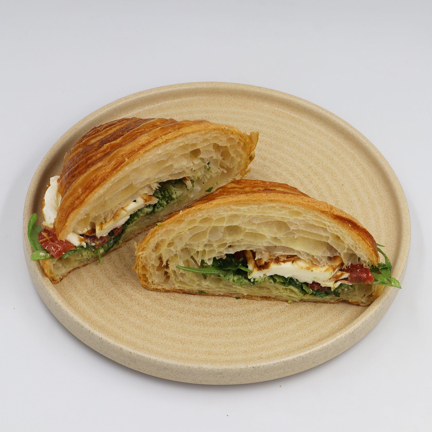 Roots Mozzarella Croissant 130g_1