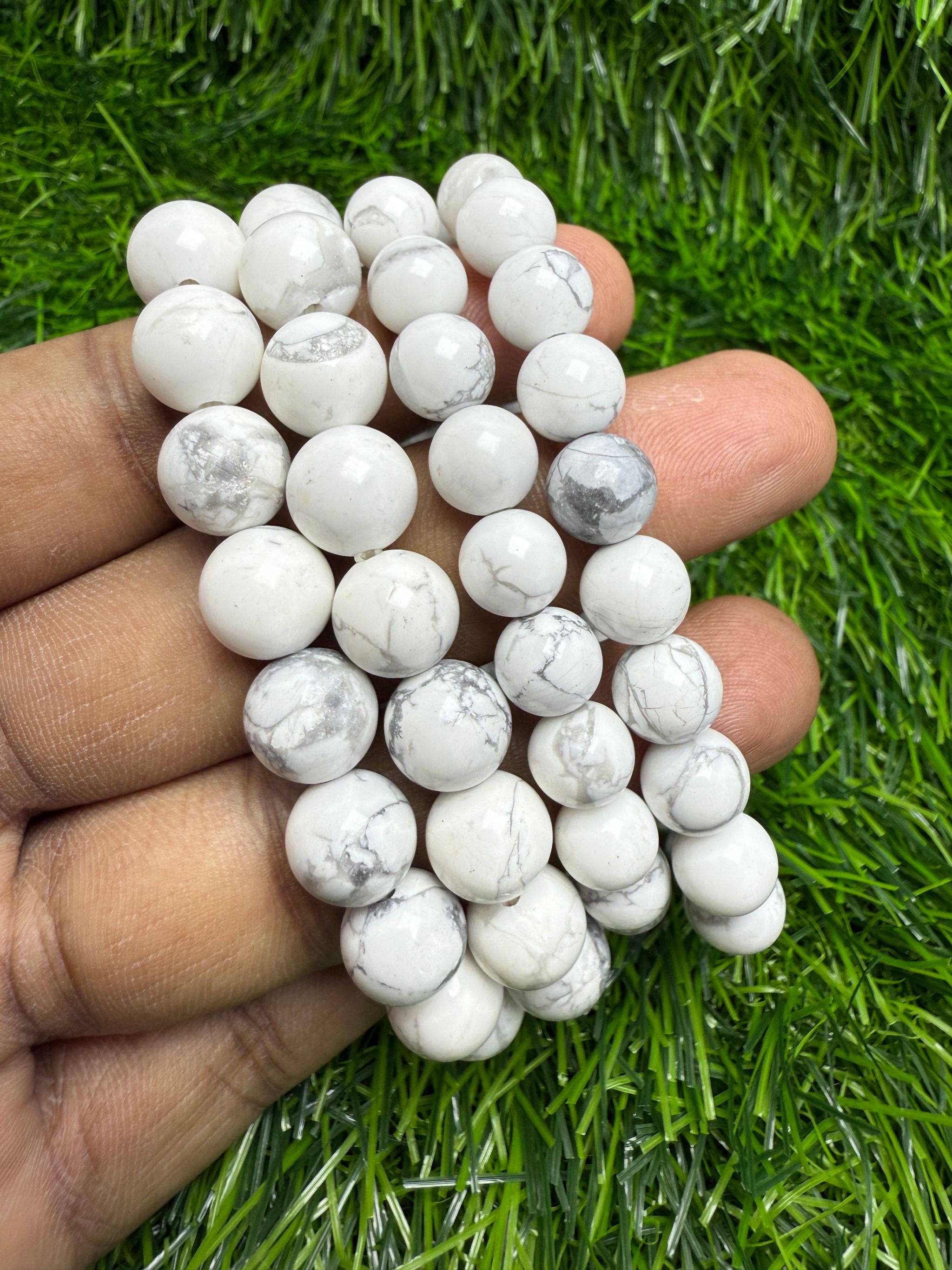 Natural Howlite Bracelet _0