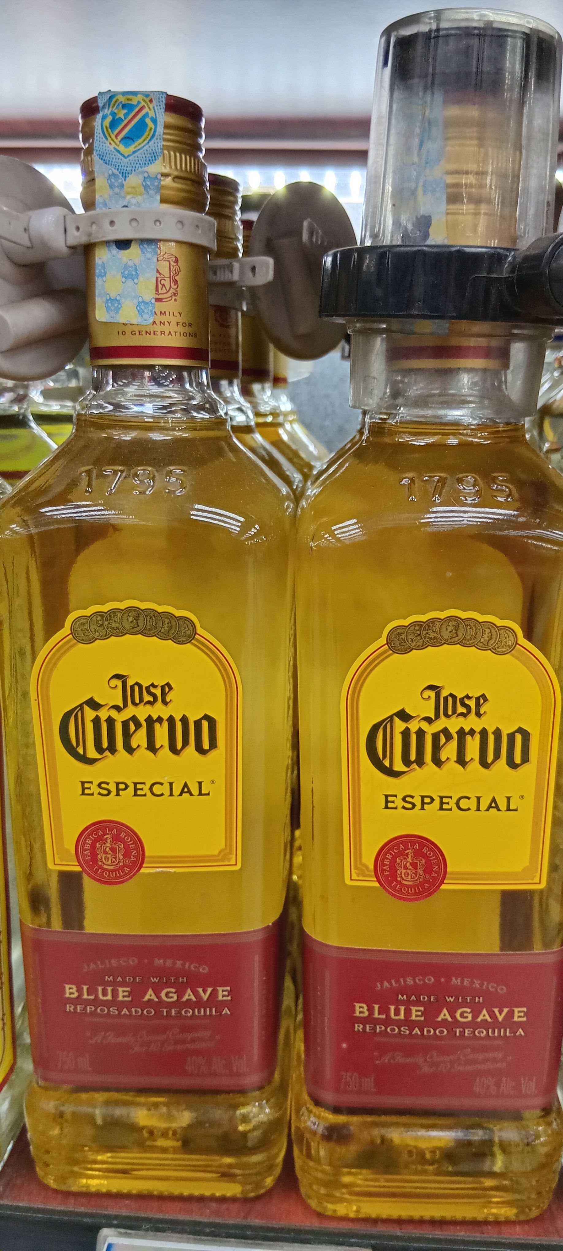 Jose Cuervo Esp Gold Reposado Tequila 750ml_0