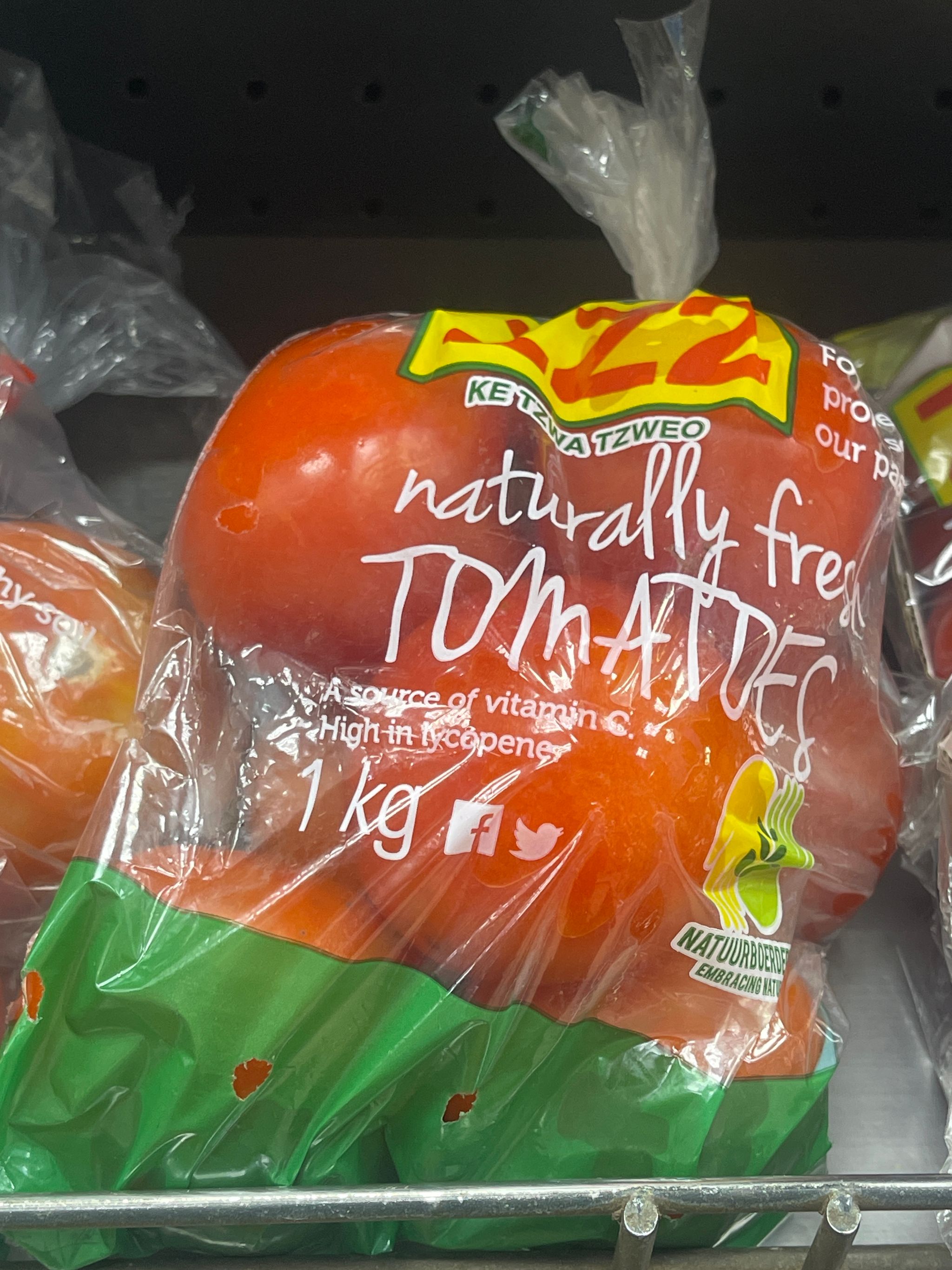 Tomatoes importe paquet 1kg_0
