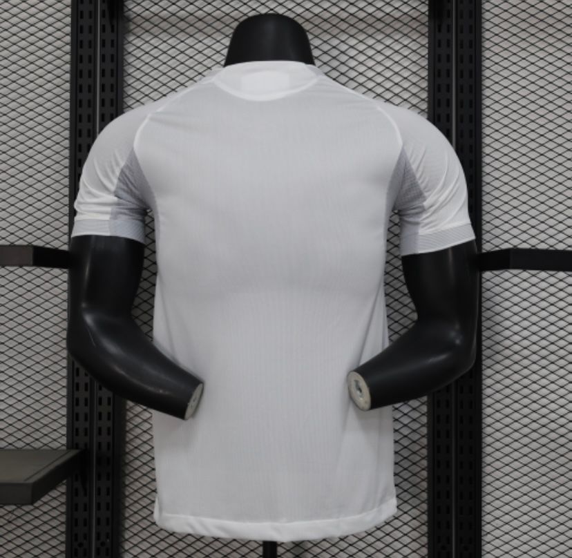 Real Madrid 2025/2026 jersey latest _1