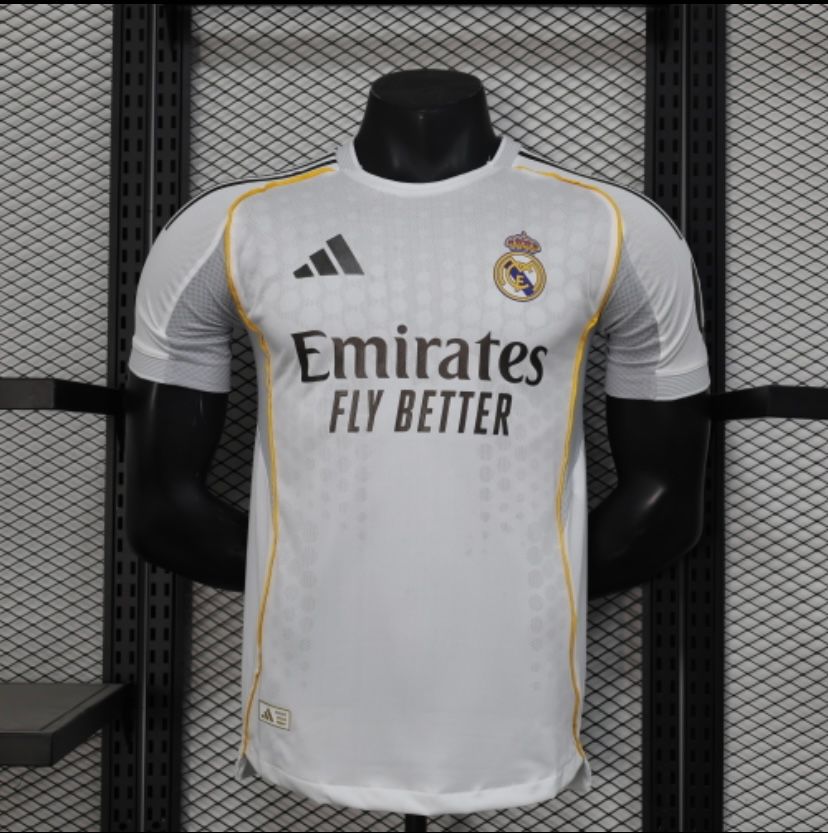 Real Madrid 2025/2026 jersey latest _2