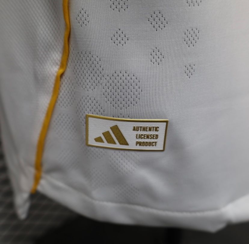 Real Madrid 2025/2026 jersey latest _5