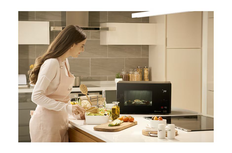 LG NeoChef™ | Four à micro-ondes Solo | 25 L | MS2595DIS_12