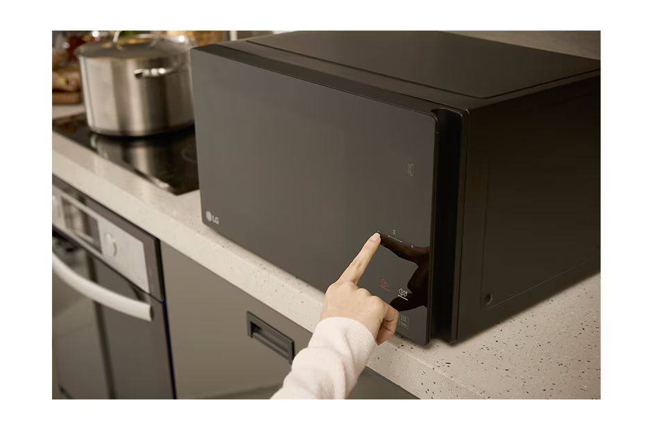 LG NeoChef™ | Four à micro-ondes Solo | 25 L | MS2595DIS_10