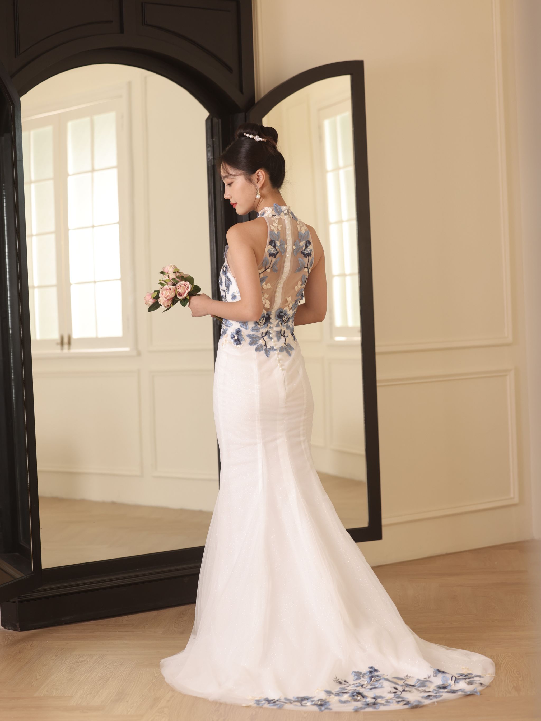 The Porcelain in Tulle  #5 _3