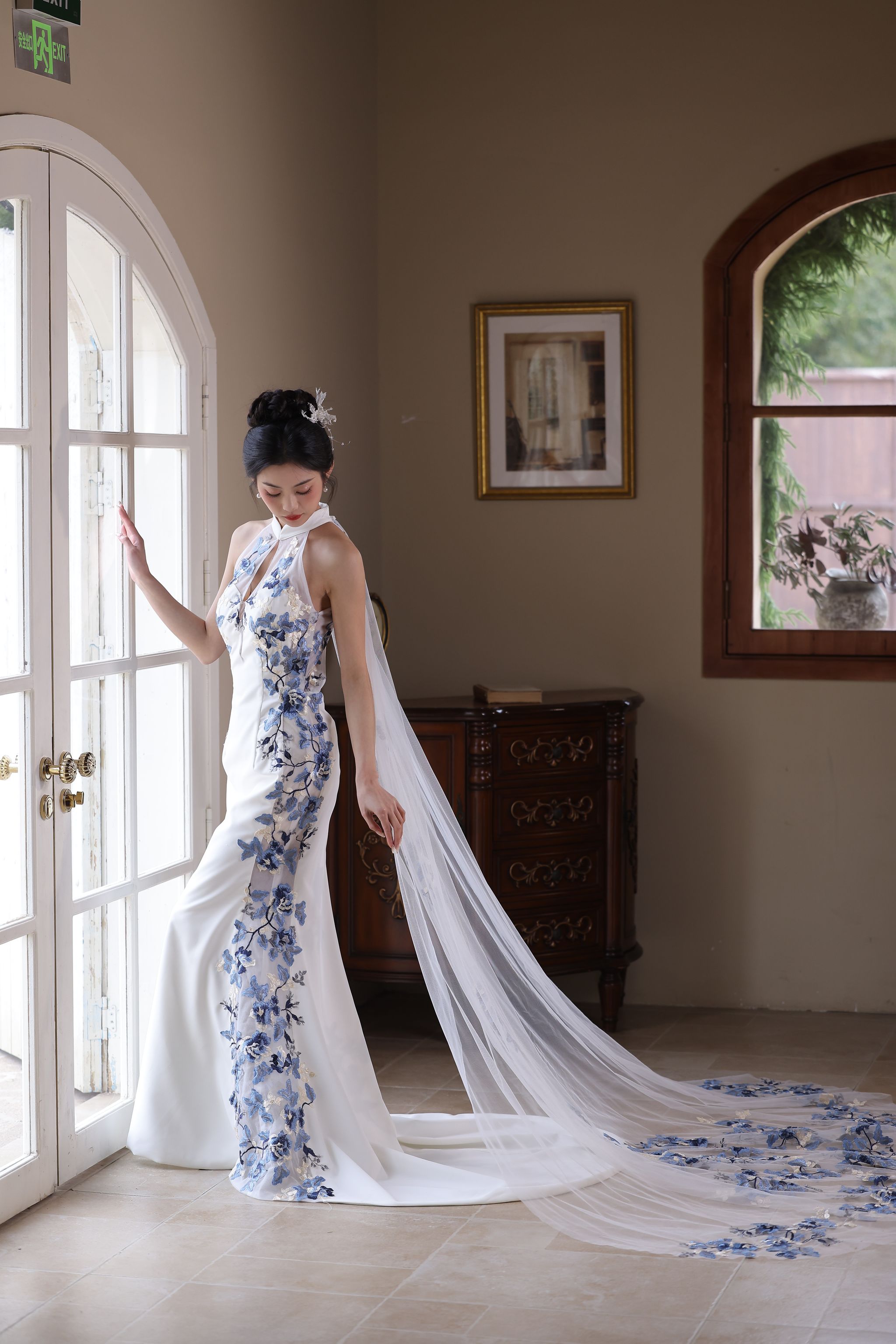 The Porcelain with Cape #8 _6