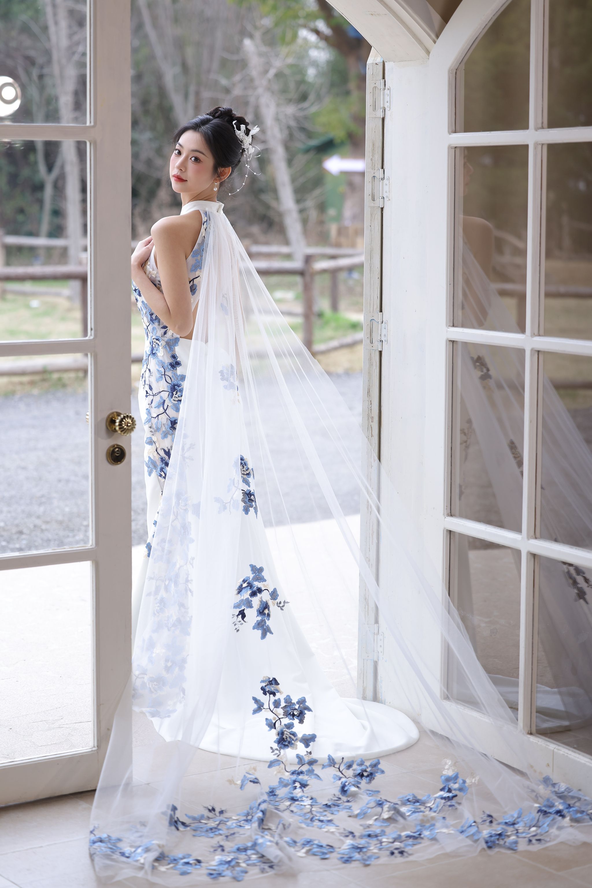 The Porcelain with Cape #8 _11
