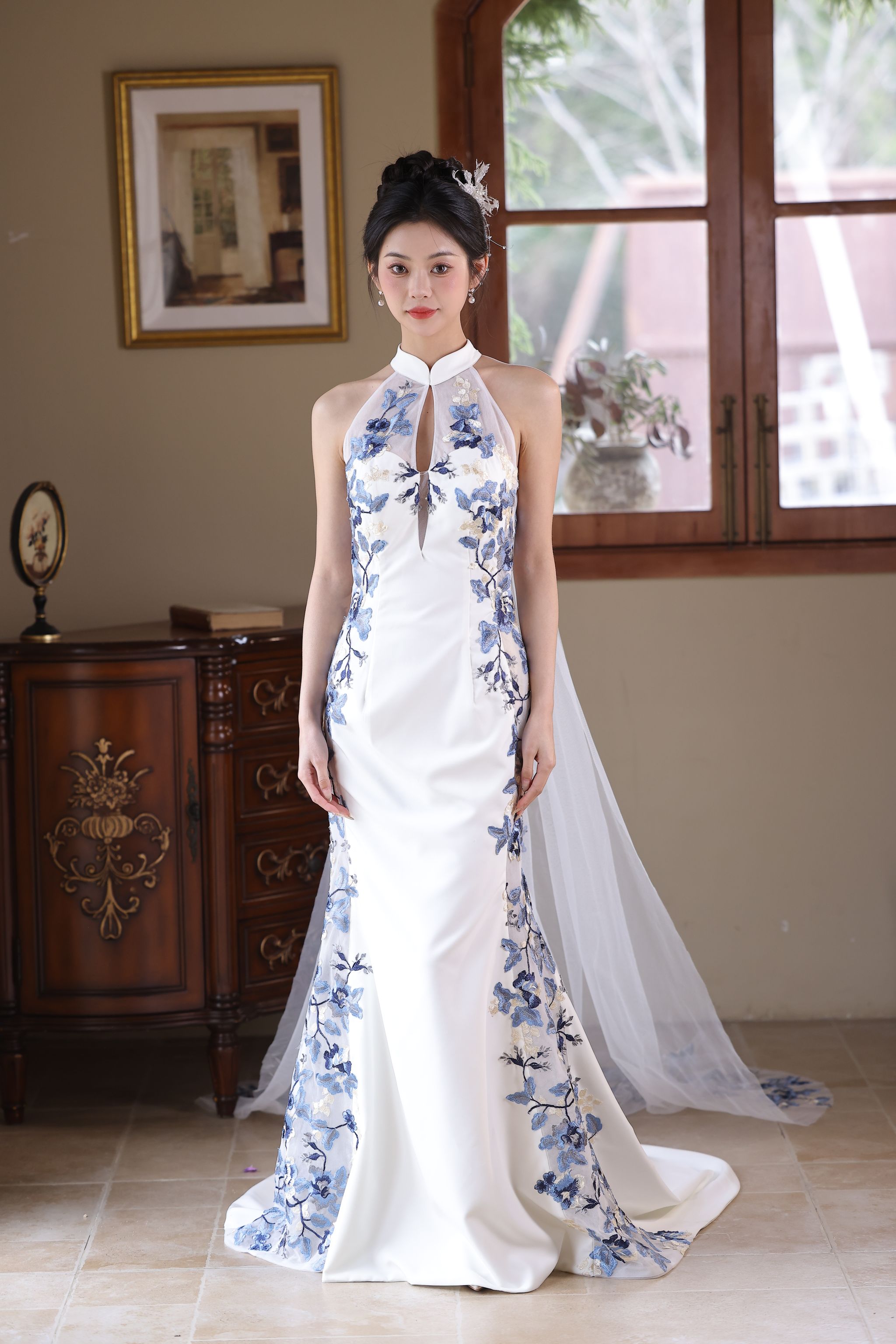 The Porcelain with Cape #8 _7