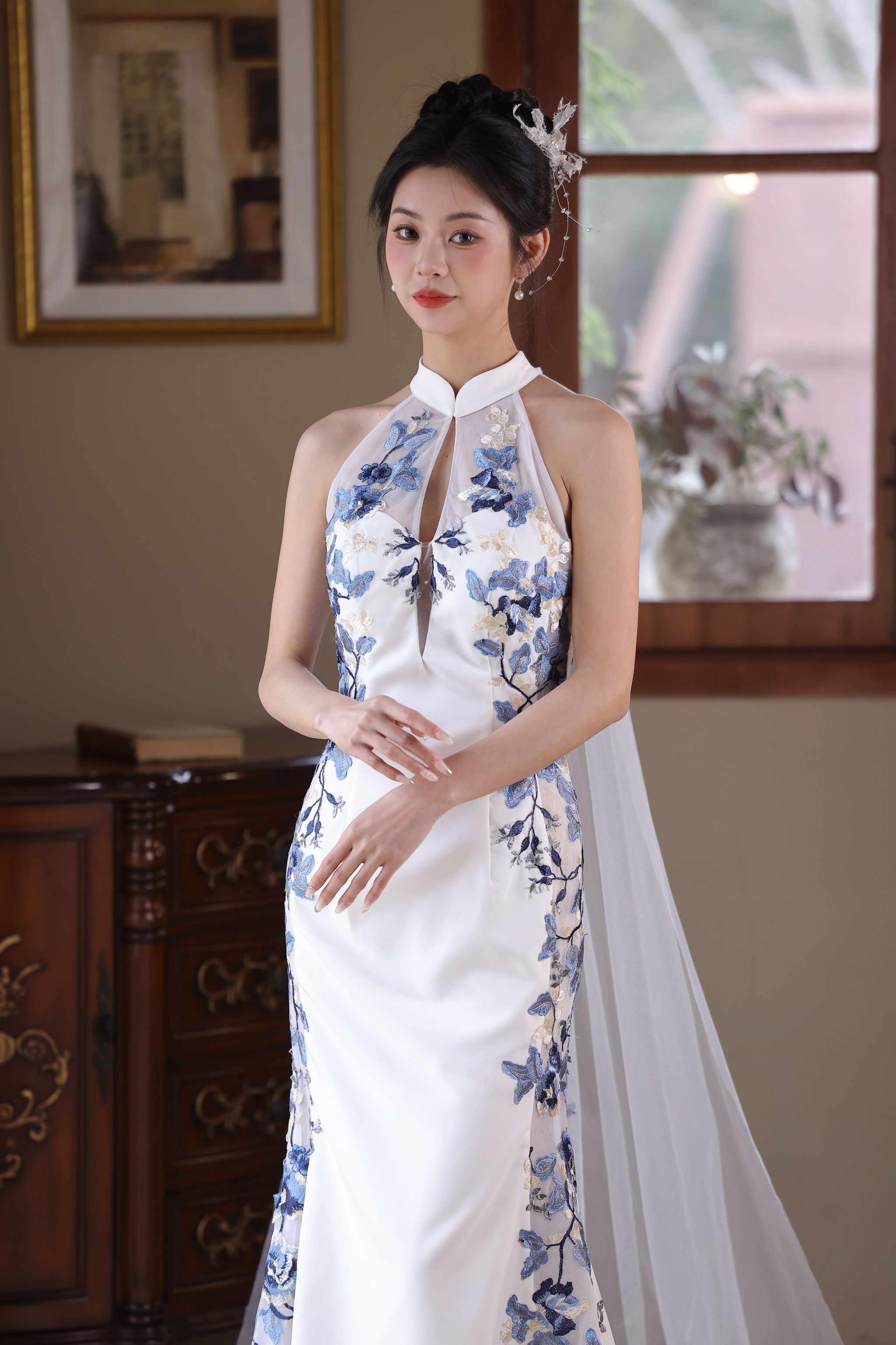 The Porcelain with Cape #8 _8